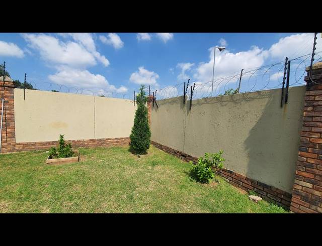 3 BEDROOM HOUSE FOR SALE IN HEATHERVIEW